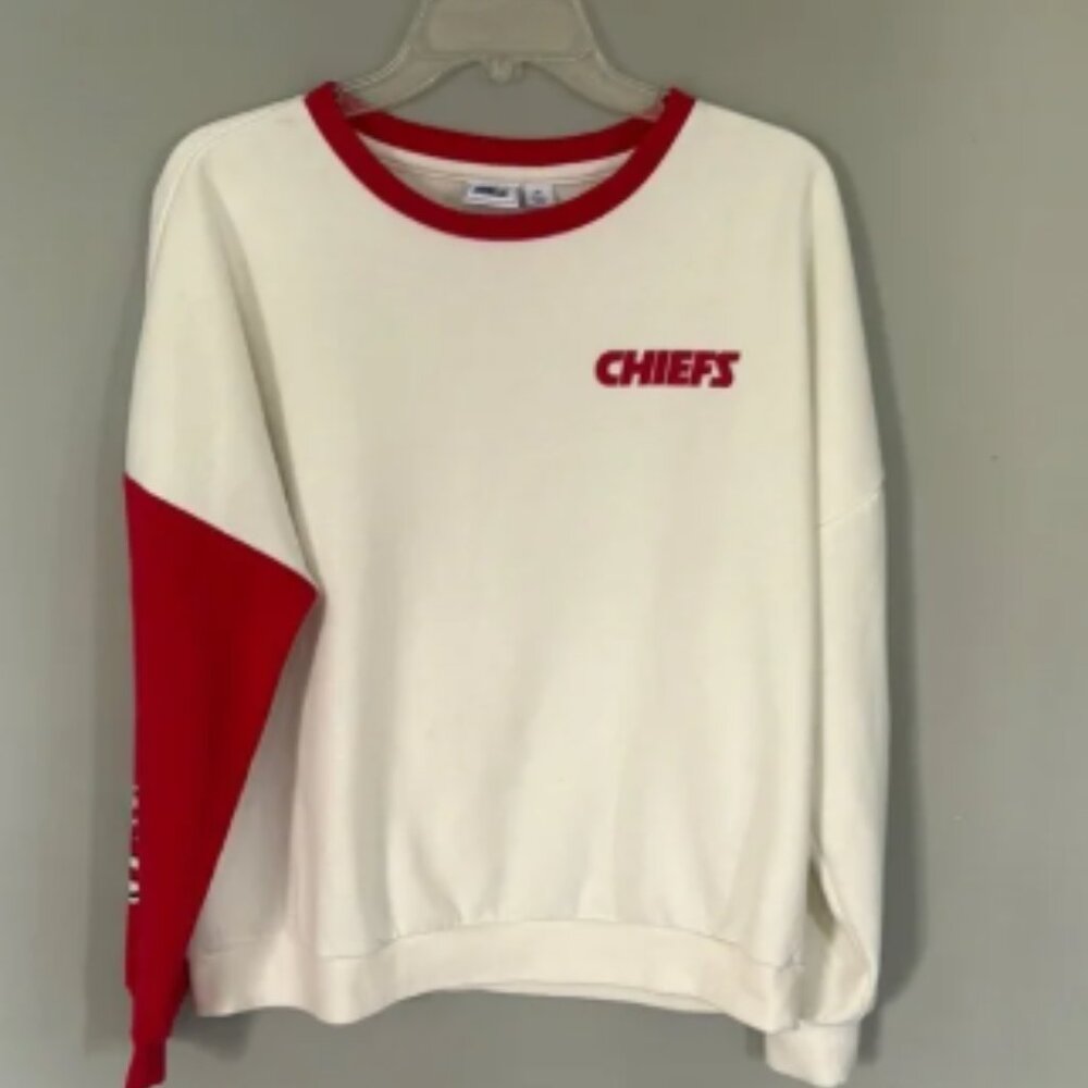 Vintage STARTER Chiefs Sweatshirt Size Medium